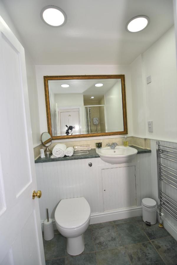 The Abbey Hotel & Apartments Bury St. Edmunds Bagian luar foto