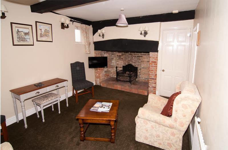 The Abbey Hotel & Apartments Bury St. Edmunds Bagian luar foto