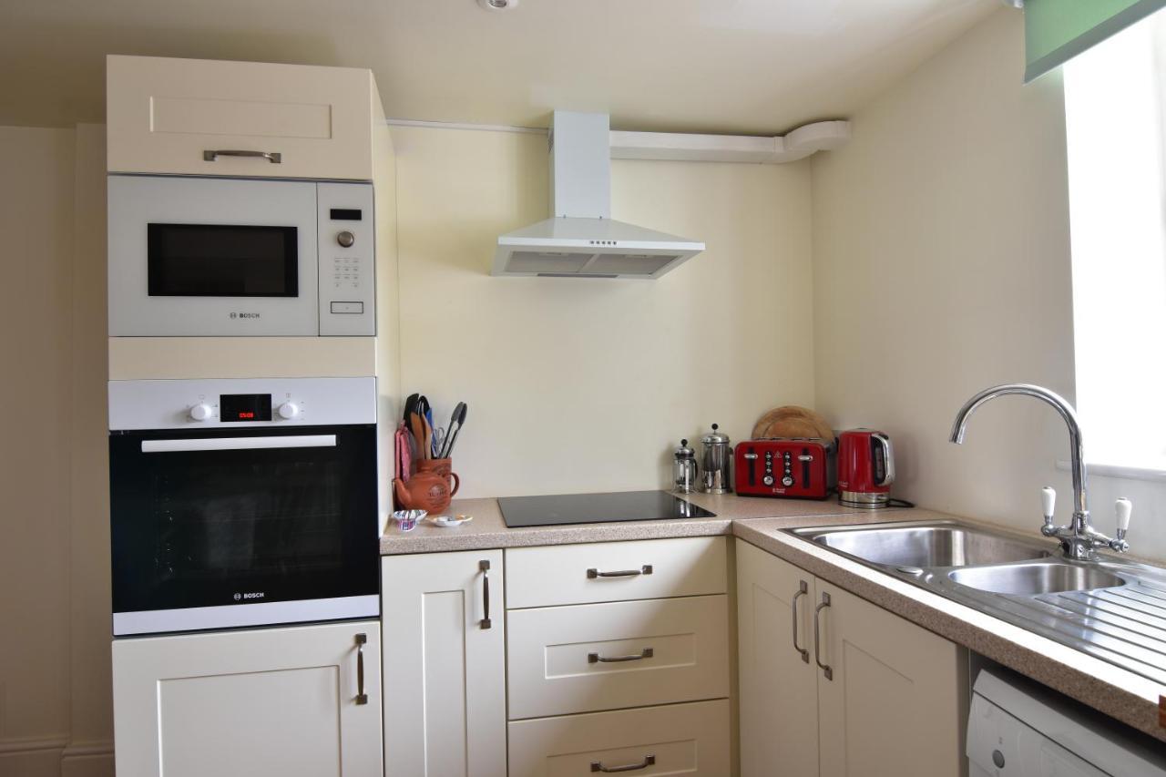 The Abbey Hotel & Apartments Bury St. Edmunds Bagian luar foto